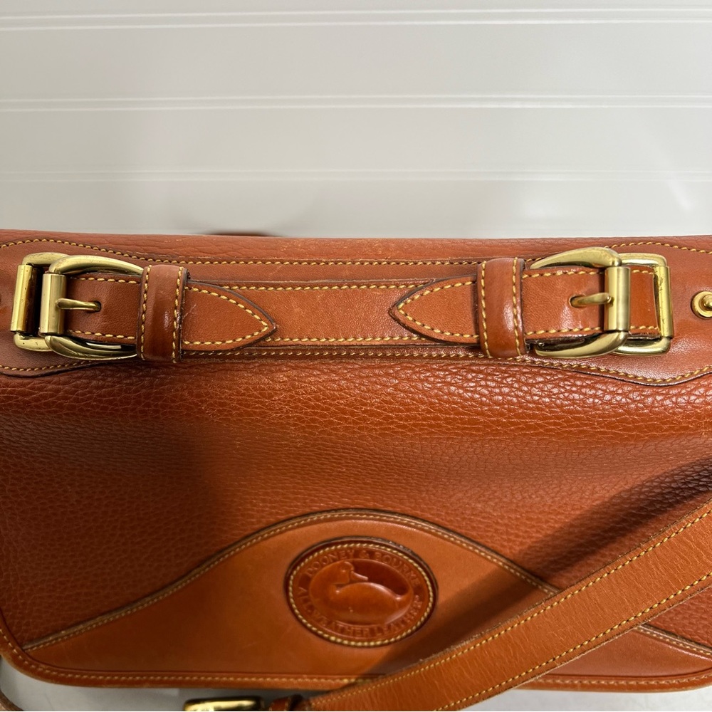 Dooney and Bourke vintage top handle shoulder carrier crossbody British tan bag - Picture 16 of 17